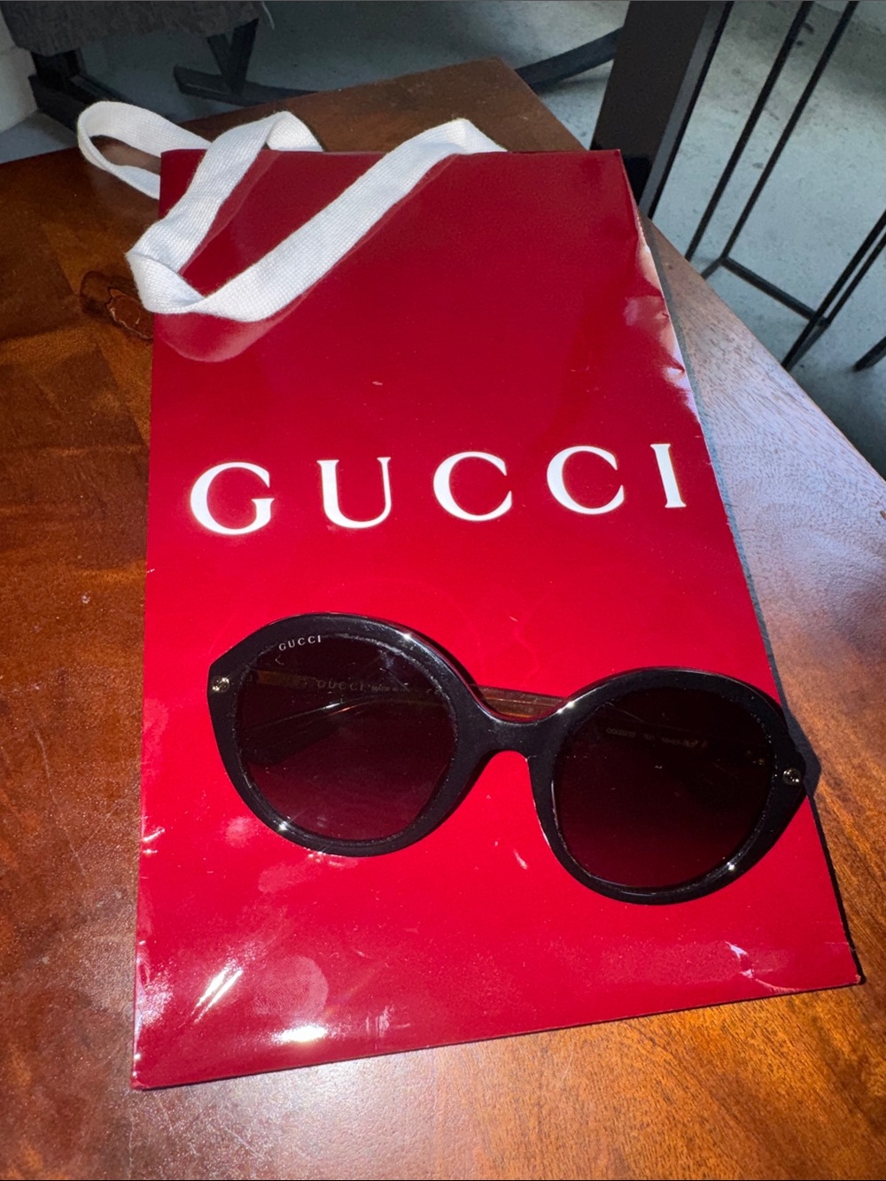 Gucci Black & Tortoise Shell Round Sunglasses  - Comes w shopping bag MAKE Offer